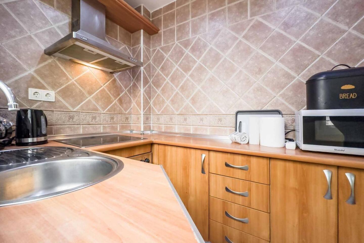 פואנגירולה Cyv Centrally Located 1 Bed 1 Bath Near The Beach מראה חיצוני תמונה