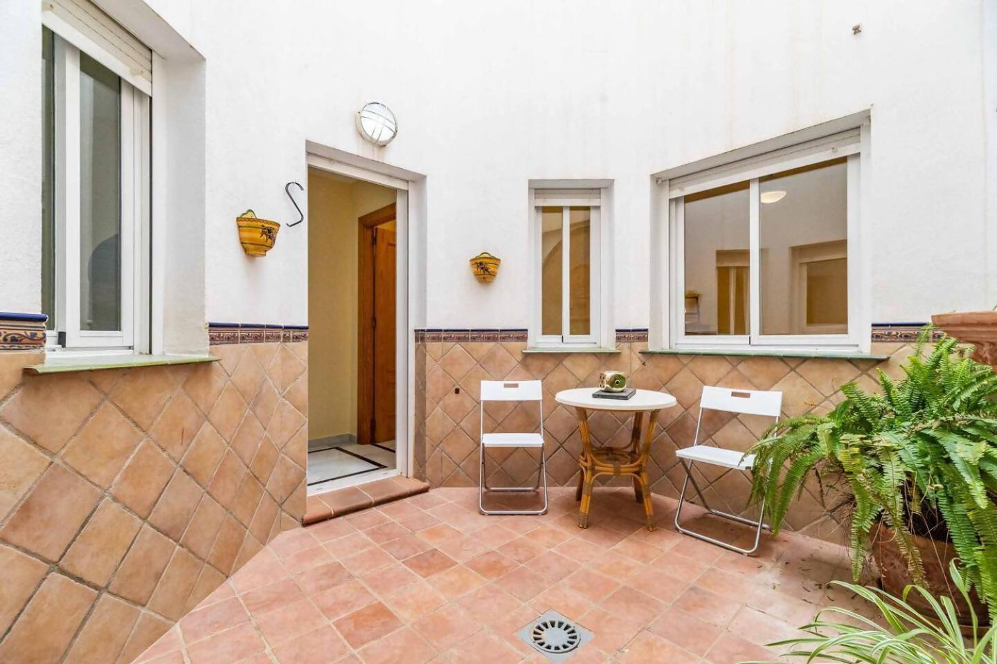 פואנגירולה Cyv Centrally Located 1 Bed 1 Bath Near The Beach מראה חיצוני תמונה