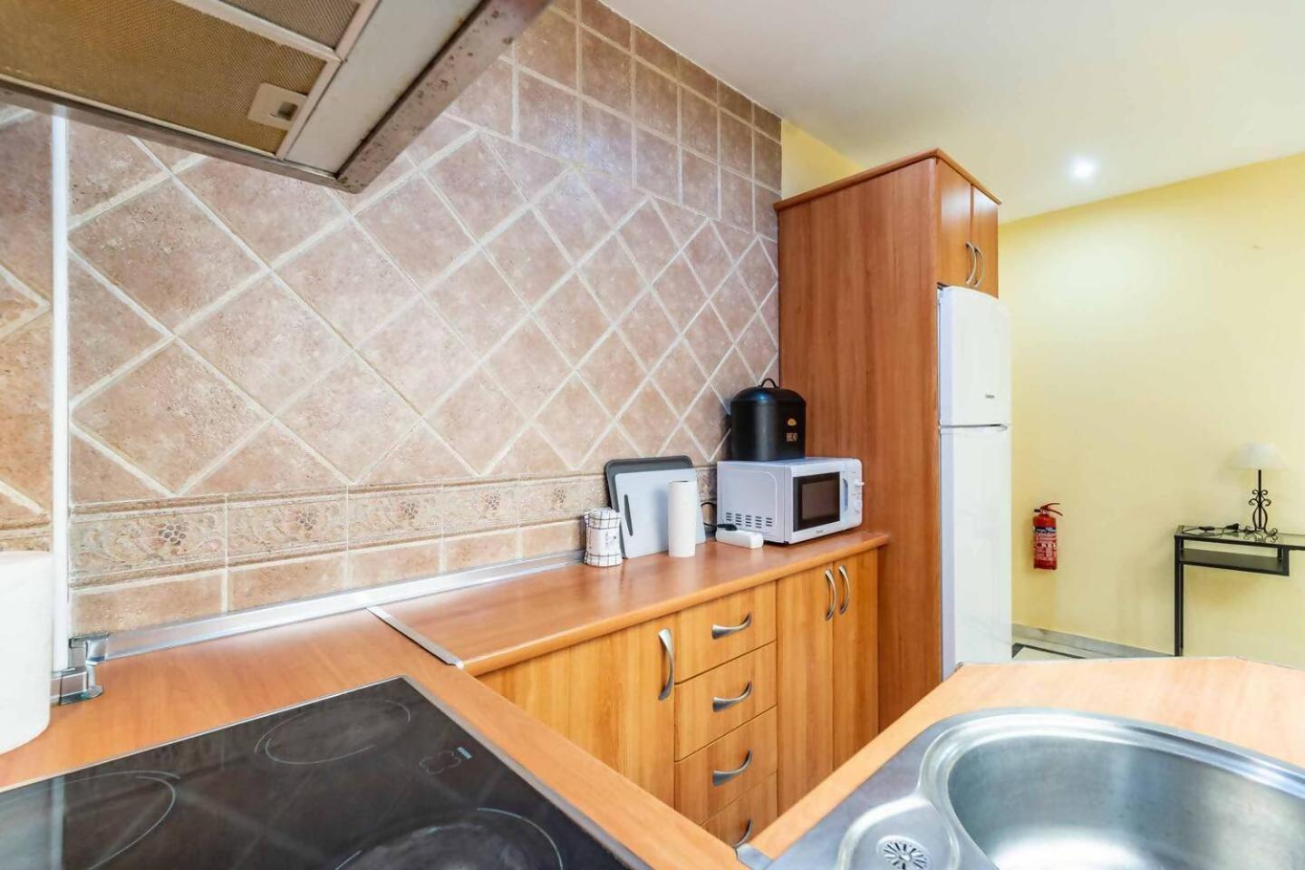 פואנגירולה Cyv Centrally Located 1 Bed 1 Bath Near The Beach מראה חיצוני תמונה